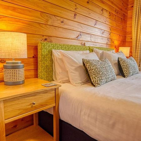 Paparoa Beach Hideaway With Hot Tub Barrytown Zewnętrze zdjęcie