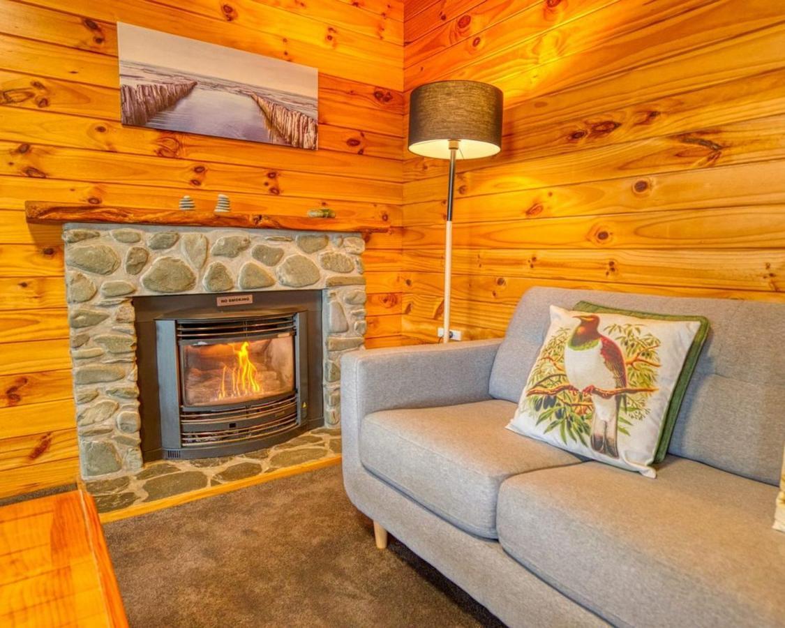 Paparoa Beach Hideaway With Hot Tub Barrytown Zewnętrze zdjęcie