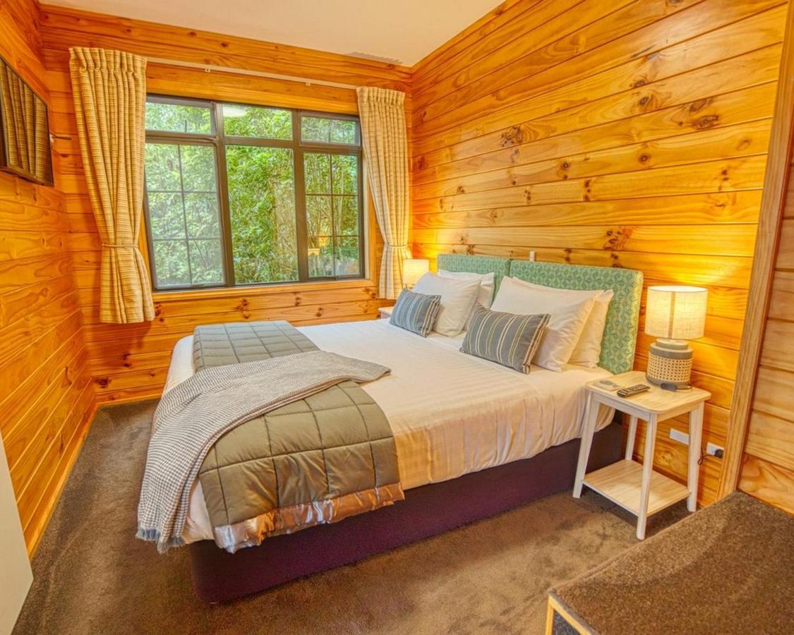 Paparoa Beach Hideaway With Hot Tub Barrytown Zewnętrze zdjęcie