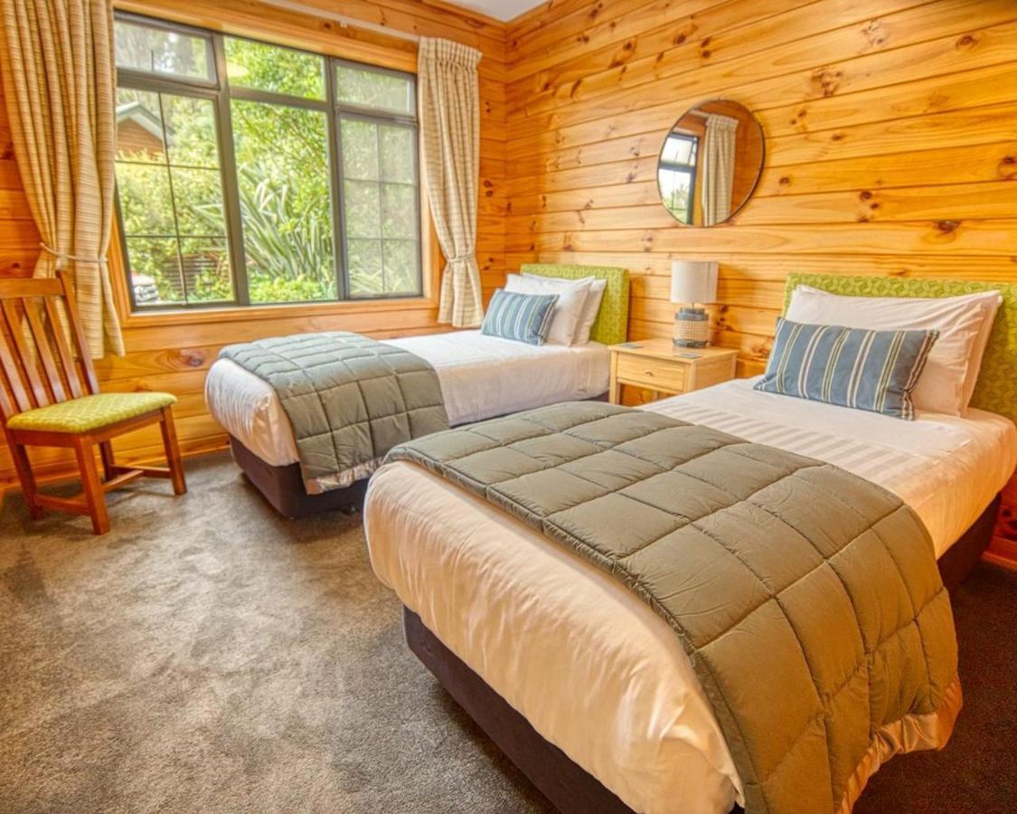 Paparoa Beach Hideaway With Hot Tub Barrytown Zewnętrze zdjęcie