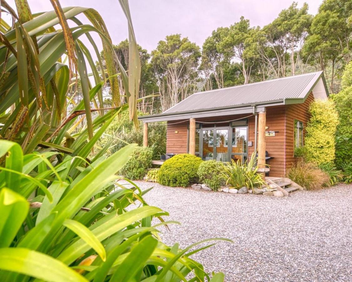Paparoa Beach Hideaway With Hot Tub Barrytown Zewnętrze zdjęcie